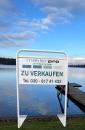 Maklerwerberahmen mit Schild